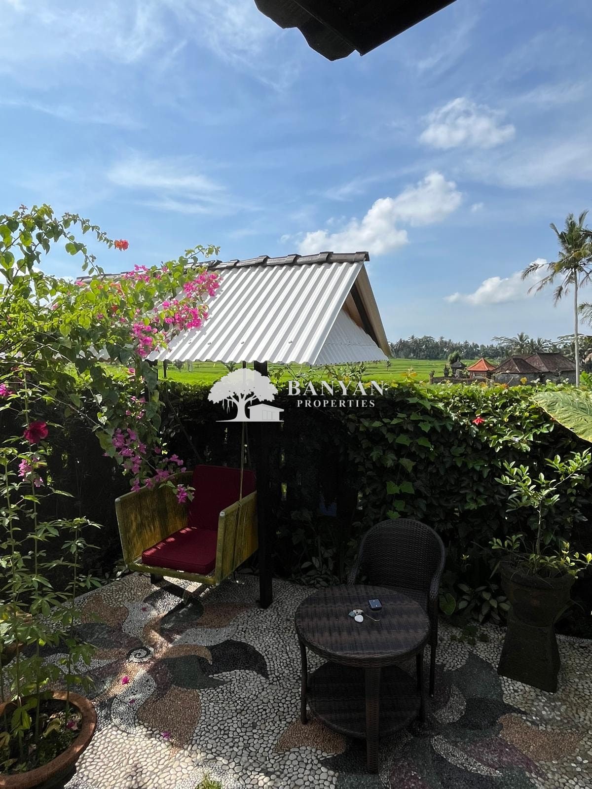 Joglo Sunrise Villa — photo 13 of 14