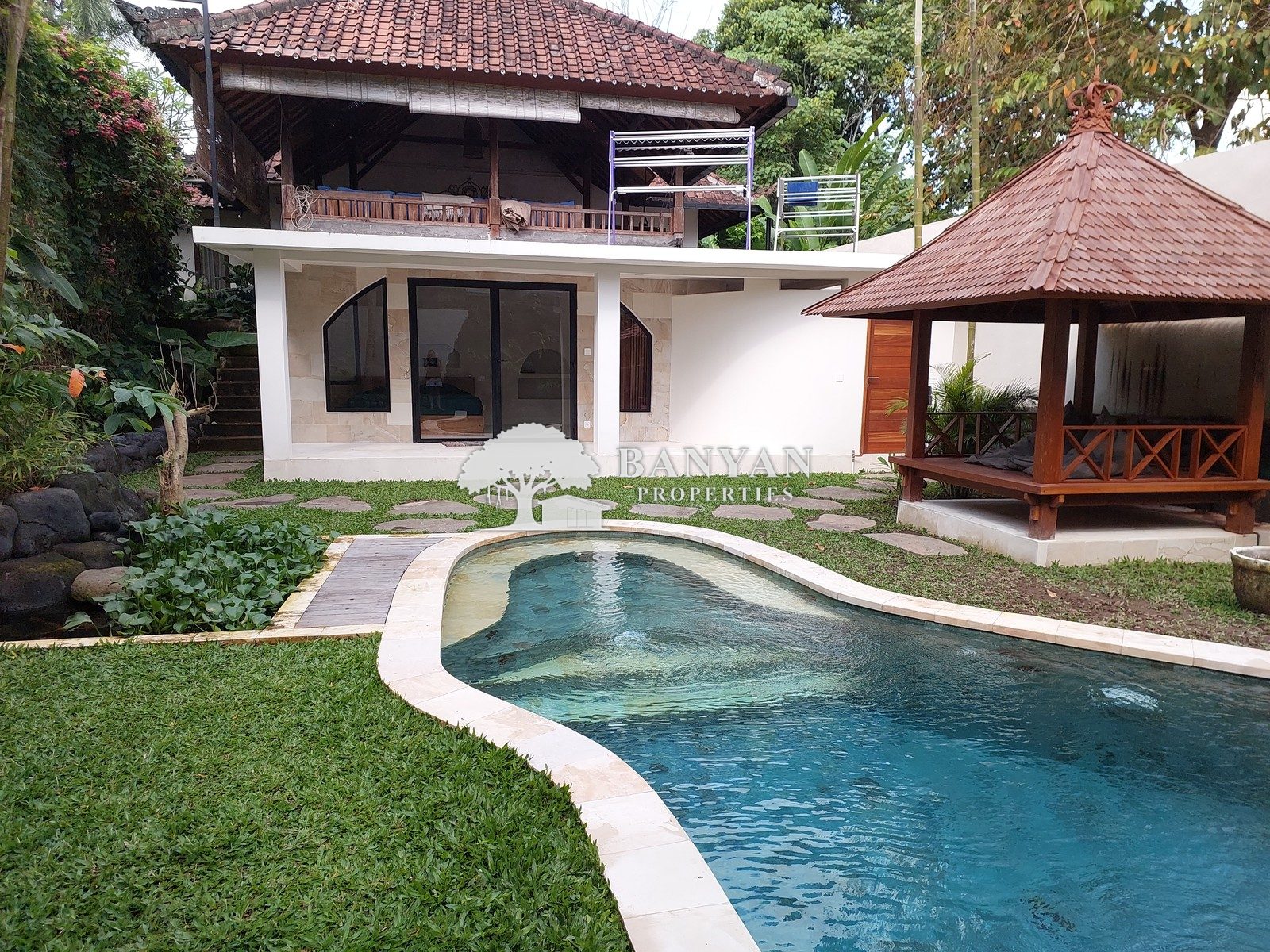 Saffron Villa - 3-Bedroom Villa in Nyuh Kuning, Ubud — Rare Renovation Opportunity with Private Pool & Tropical Garden