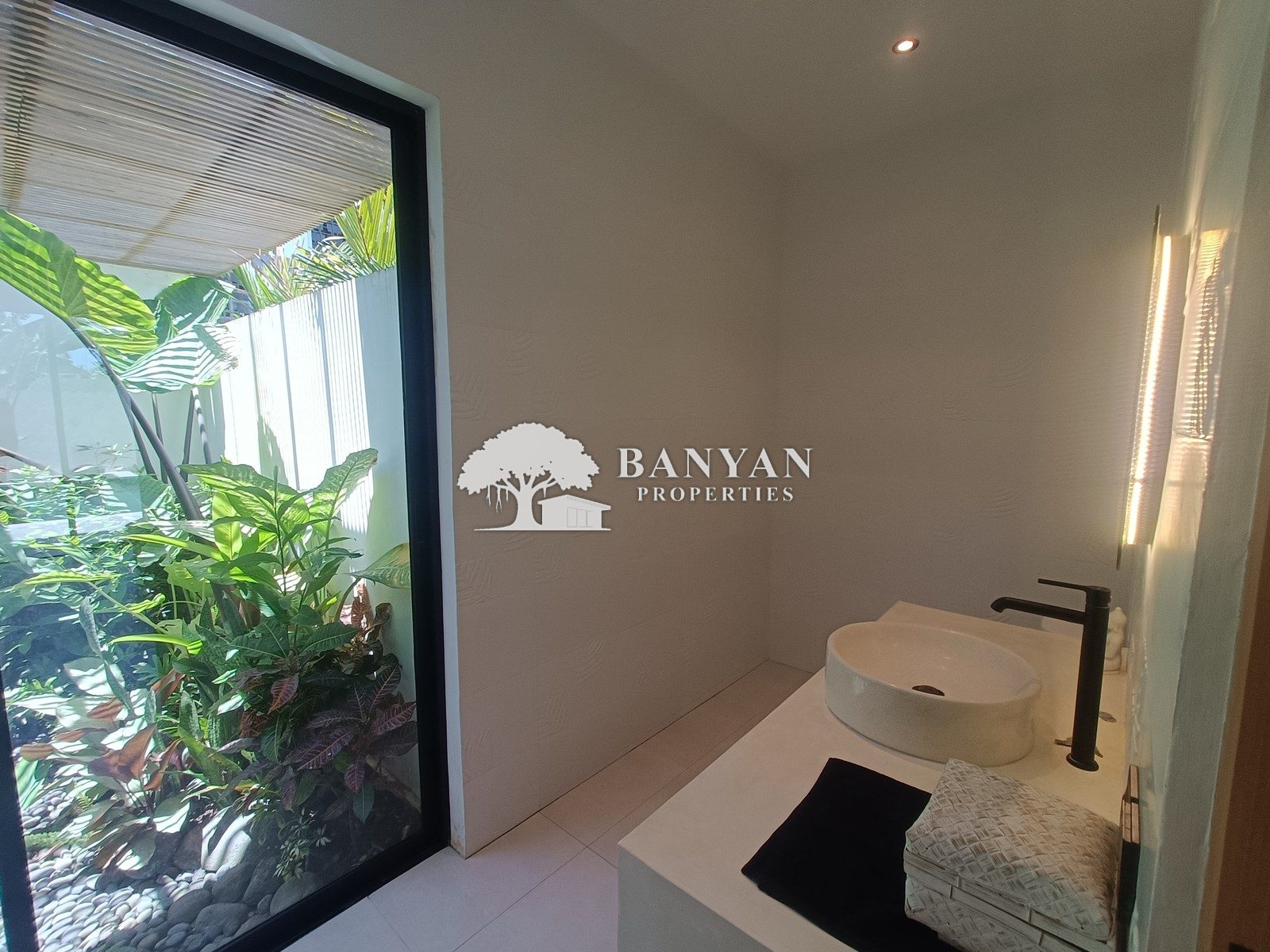 Villa Tunjung Sari Sanur - Beautiful 2 Bedroom Villa in Sanur — photo 13 of 14