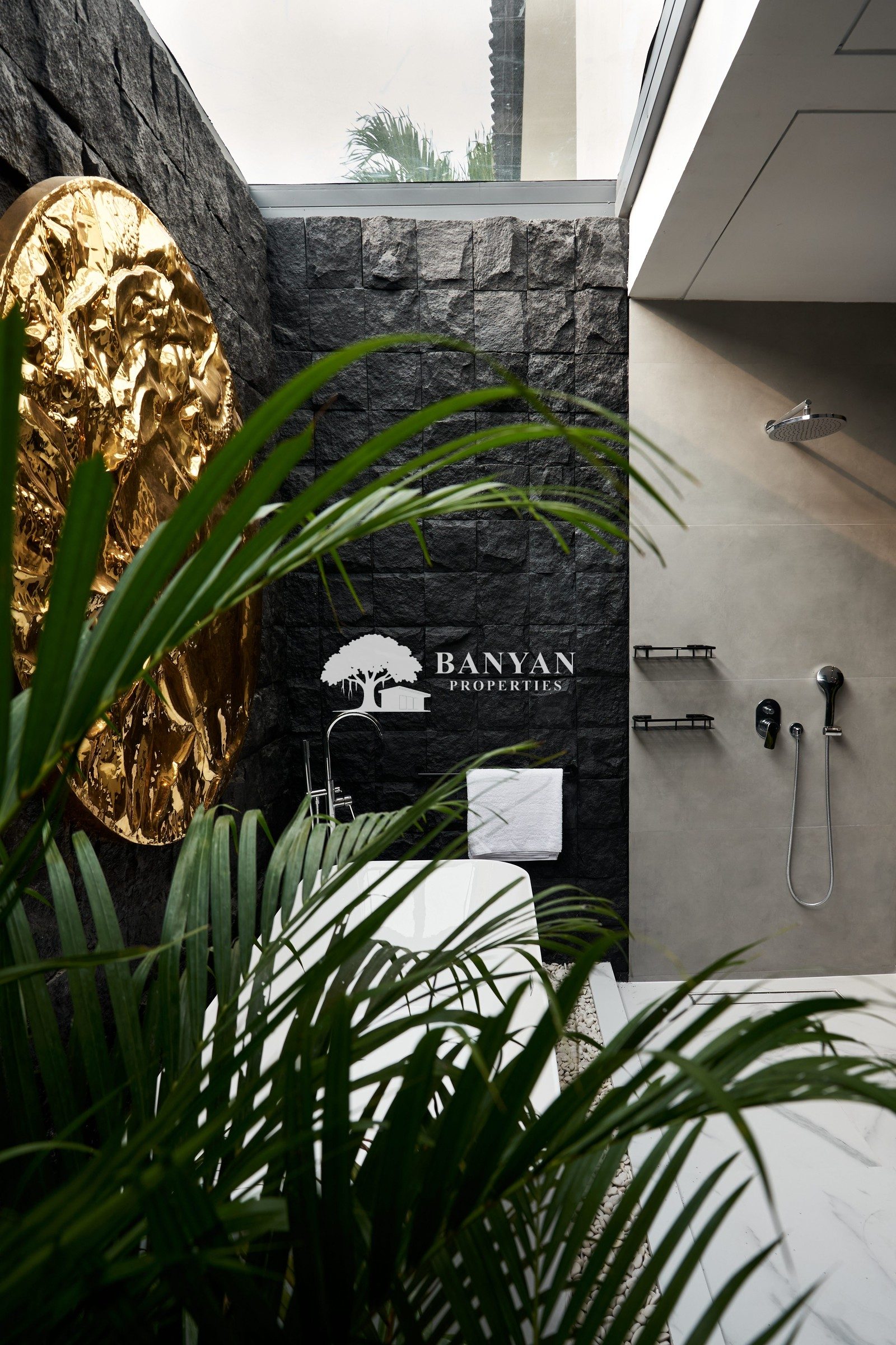 Sleek 2-Bedroom Contemporary Villa with Private Pool and Jungle Views — Jl. Tirta Tawar, Ubud — photo 23 of 26