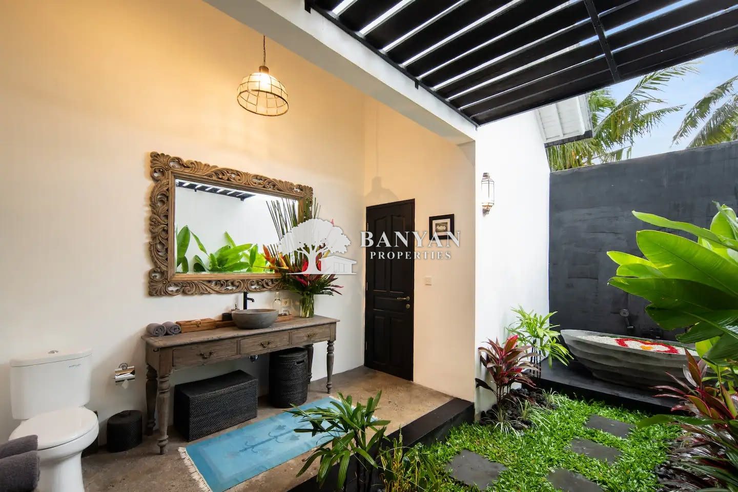 Villa putih - A Stylish 1-Bedroom Villa with Private Pool in Ubud — photo 5 of 8