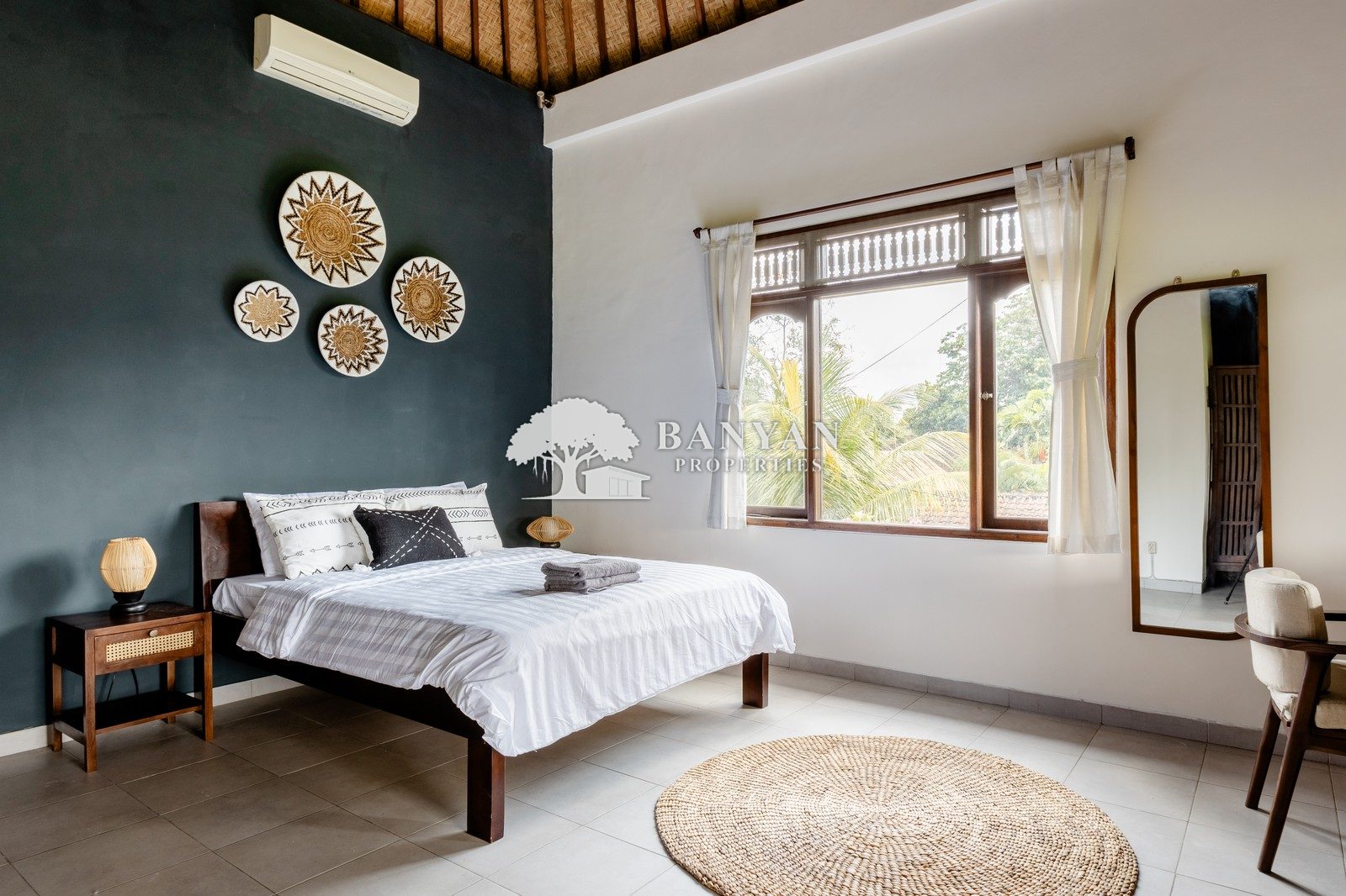 Villa Shanti Graha - Charming 2 Bedroom Villa with Ricefield View in Petulu — photo 11 of 34