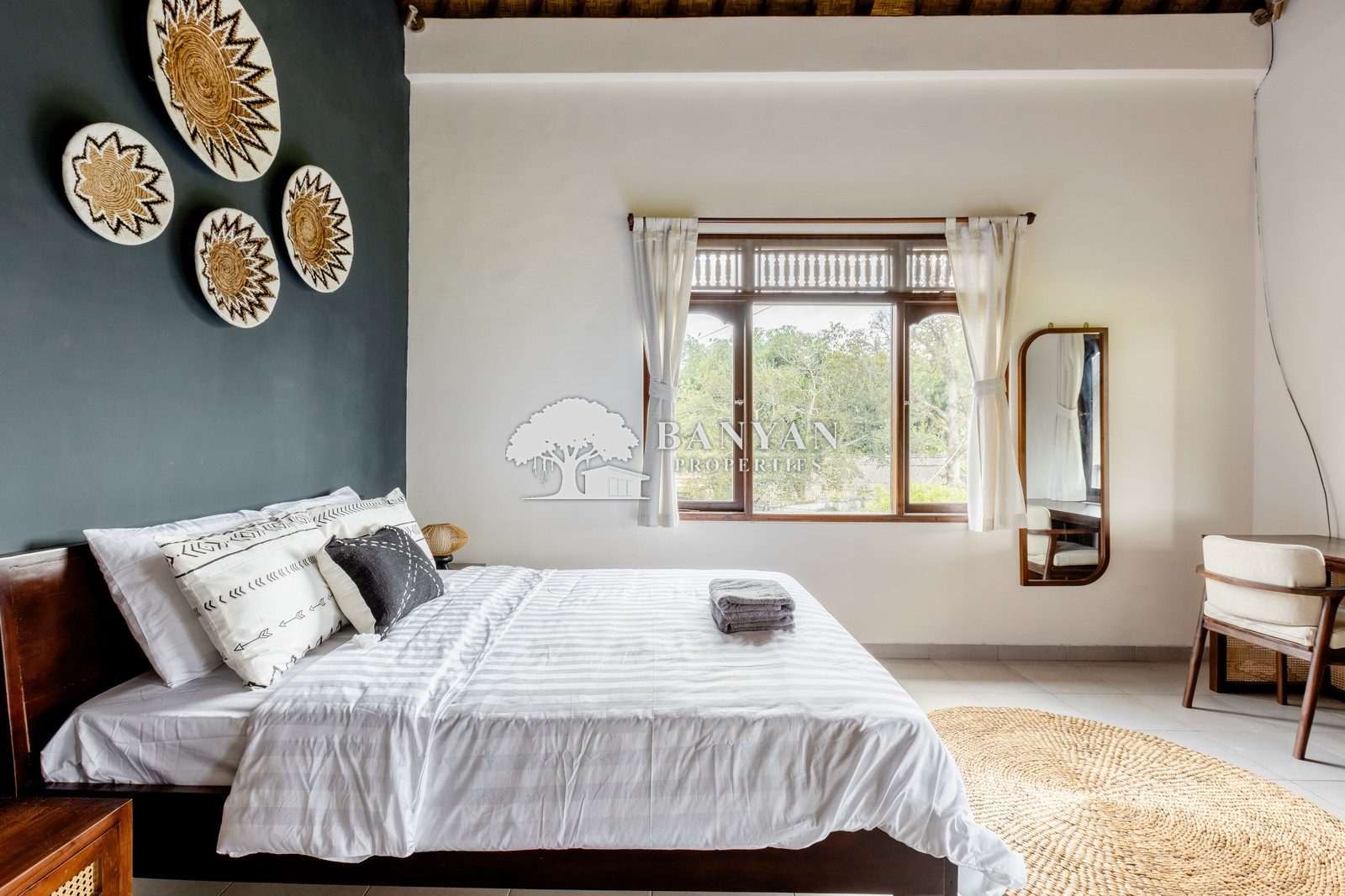 Villa Shanti Graha - Charming 2 Bedroom Villa with Ricefield View in Petulu — photo 12 of 34