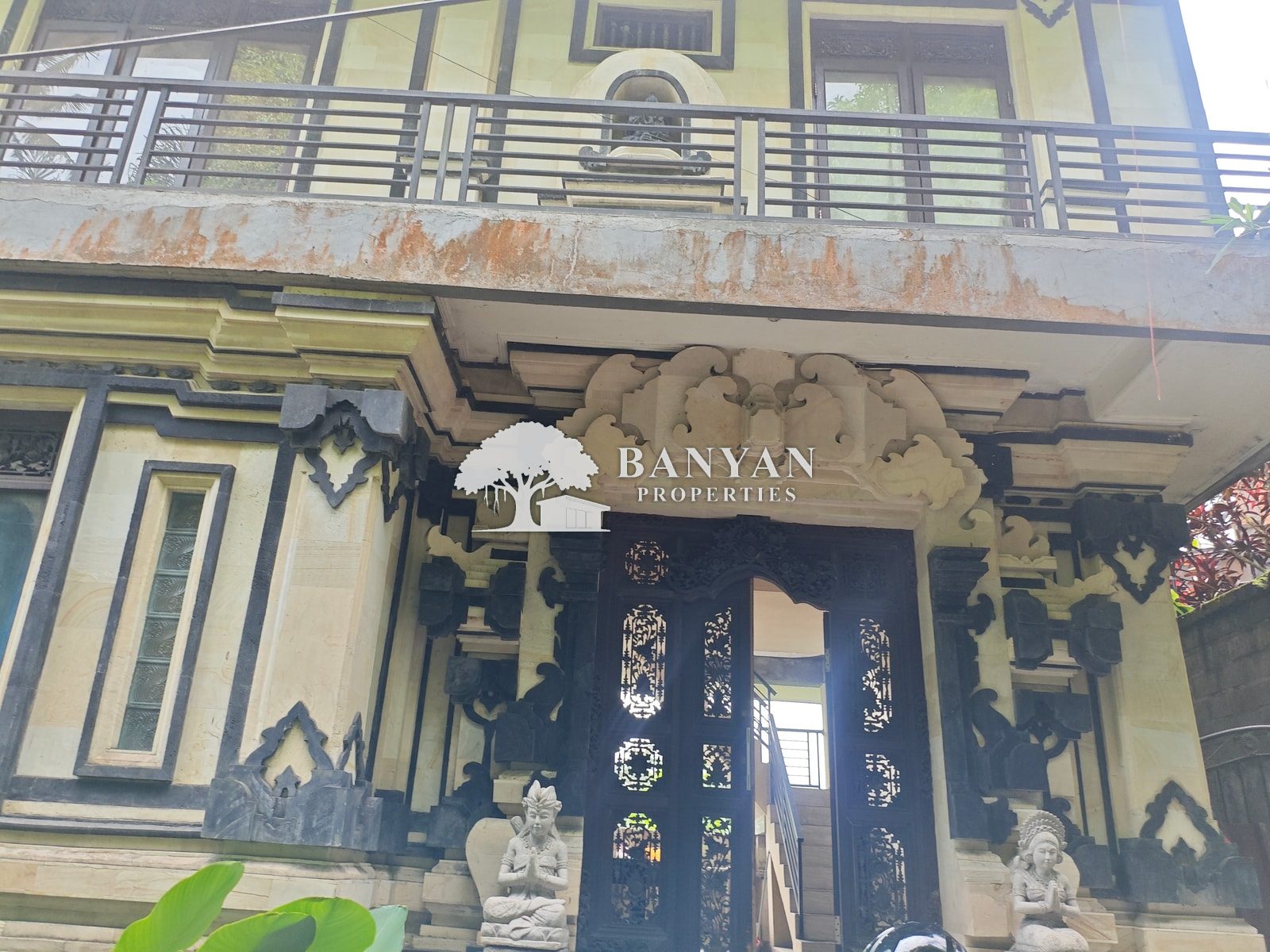 Rare 3-Storey Heritage Cottage for Sale with Jungle Views and Balinese Character — photo 15 of 18