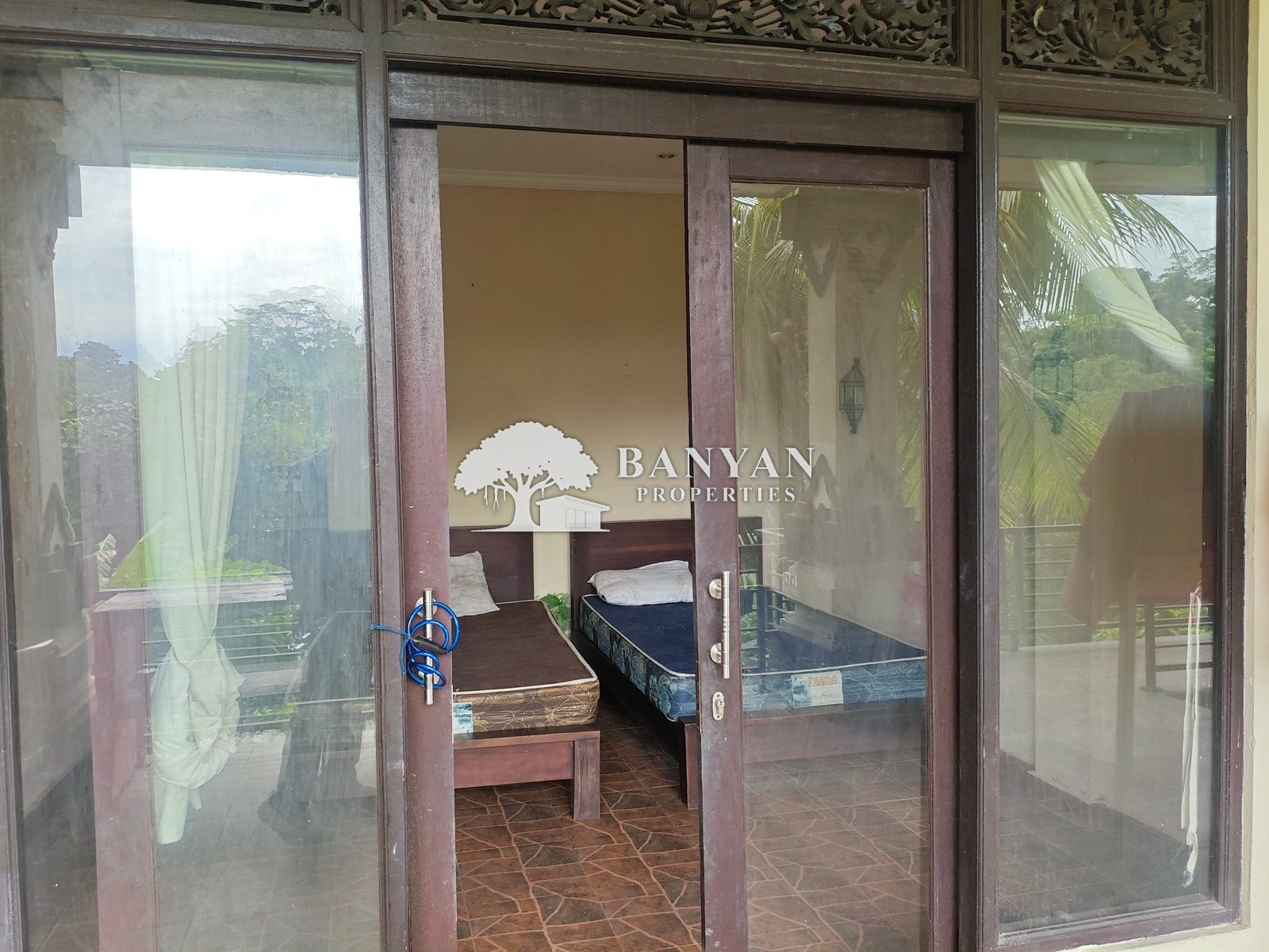 Rare 3-Storey Heritage Cottage for Sale with Jungle Views and Balinese Character — photo 4 of 18