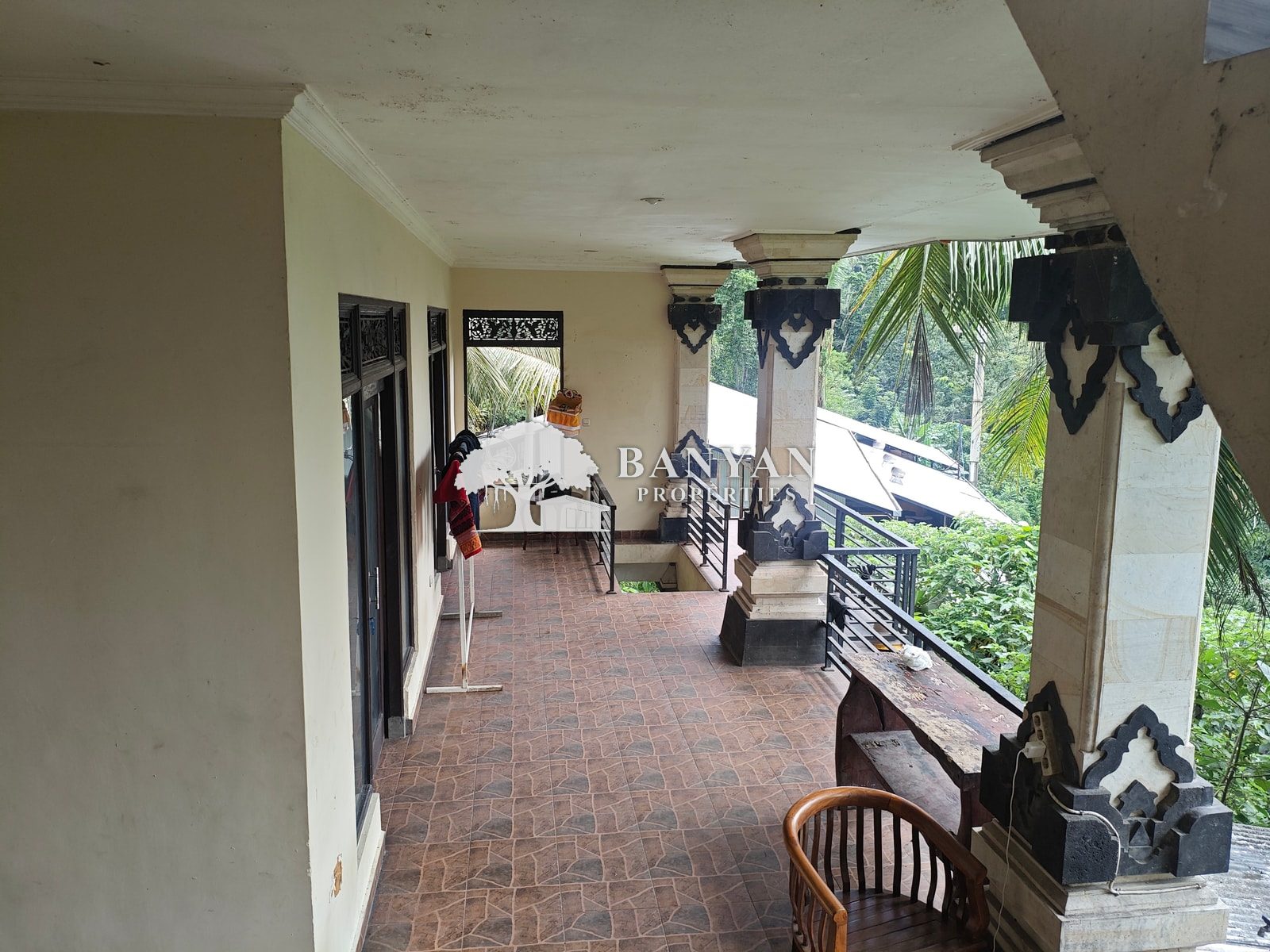 Rare 3-Storey Heritage Cottage for Sale with Jungle Views and Balinese Character — photo 8 of 18
