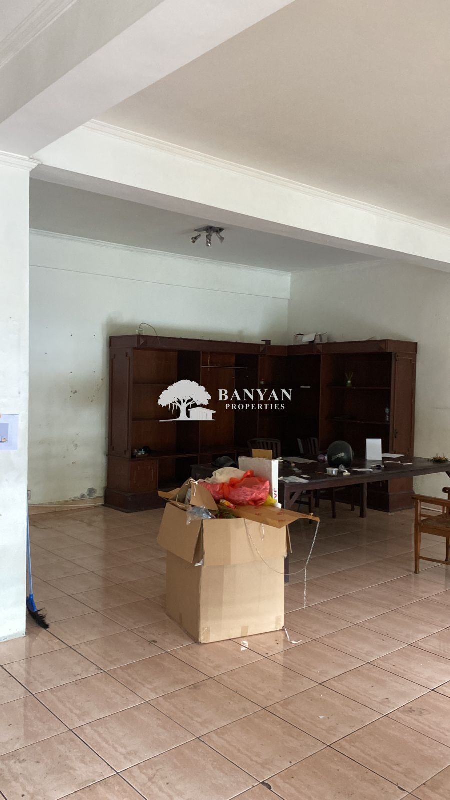 210m² Commercial Office Space in Campuhan — photo 7 of 11
