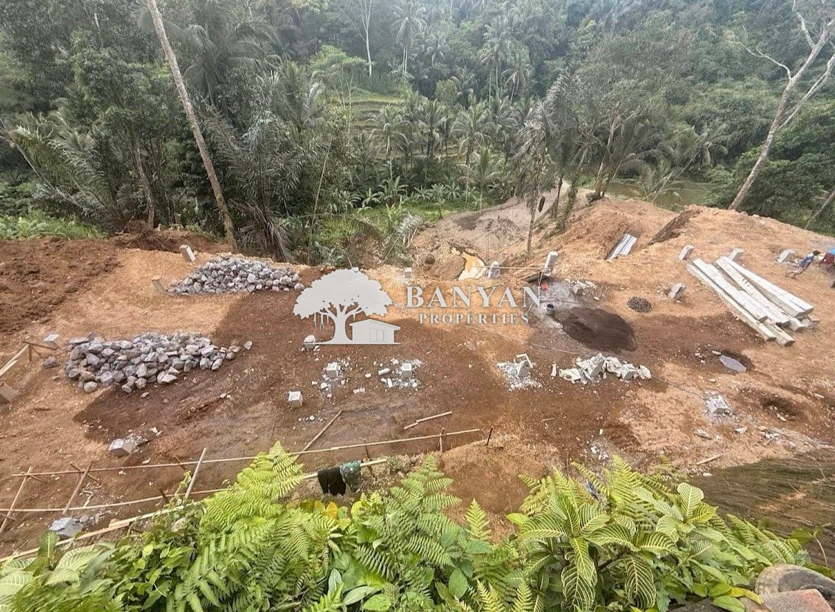 Haridas Land - Leasehold Land with 2 Buildings at 40% Completion — Kedisan, Tegallalang, Bali — photo 2 of 10