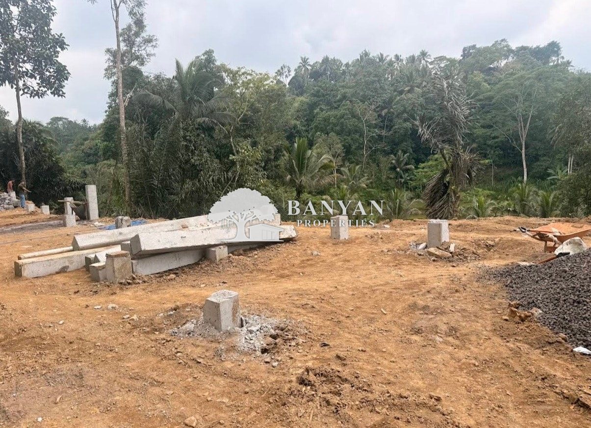 Haridas Land - Leasehold Land with 2 Buildings at 40% Completion — Kedisan, Tegallalang, Bali — photo 9 of 10