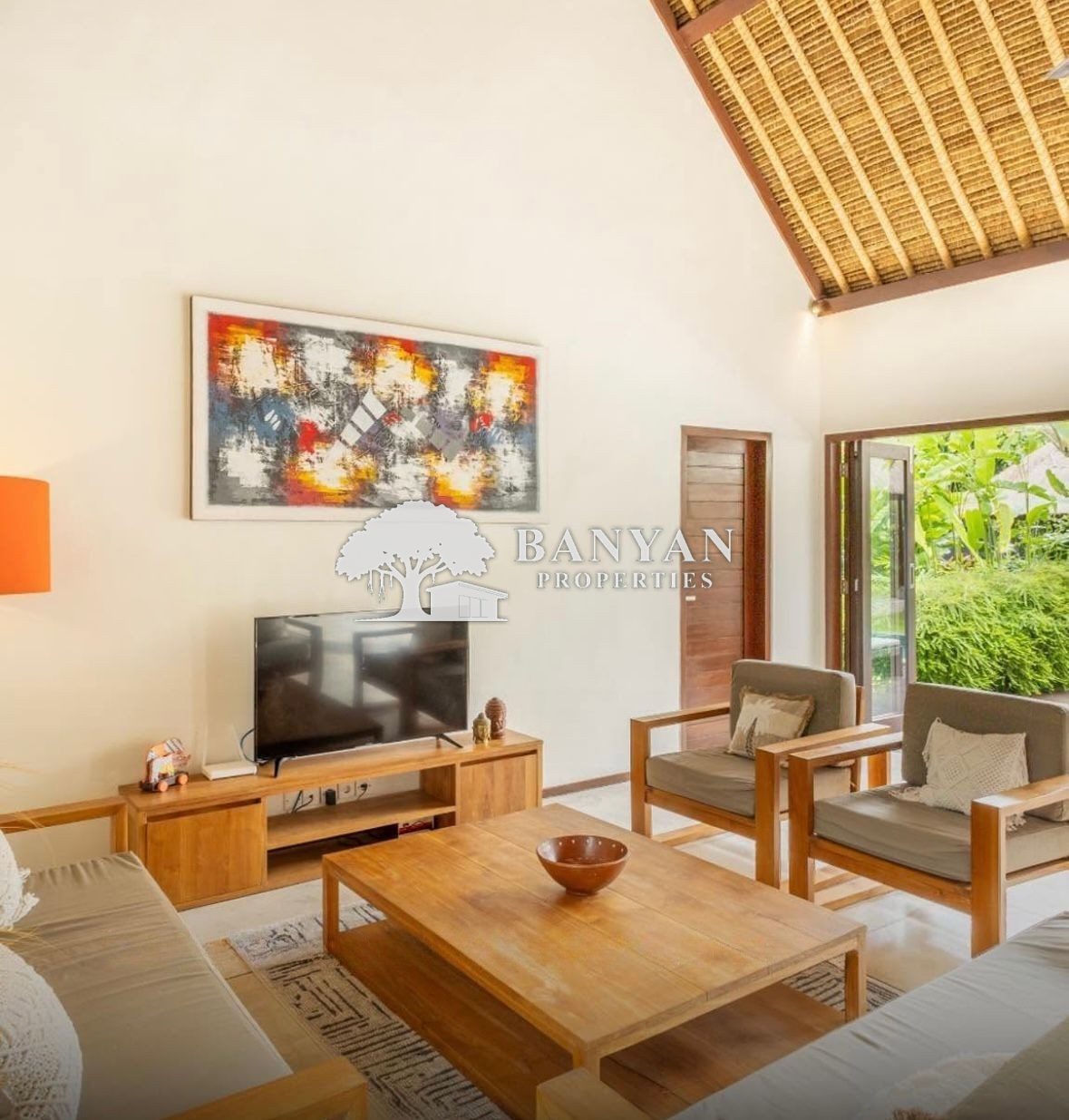 Spacious 3-Bedroom Balinese Villa with Private Pool and Jungle View — Peliatan, Ubud — photo 5 of 7